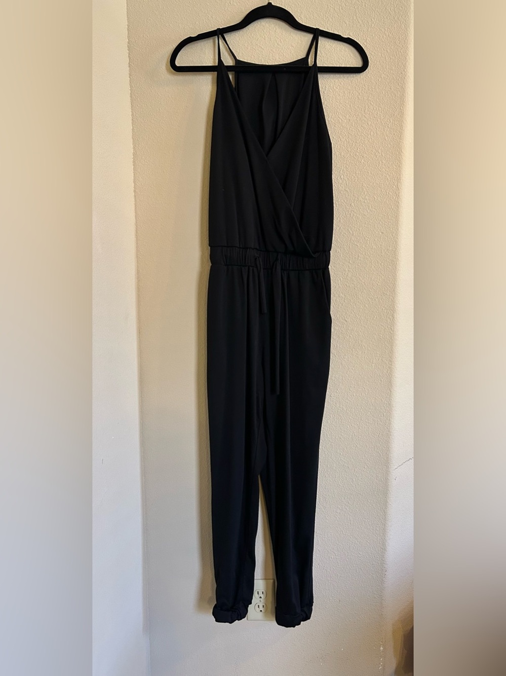 Black Women's Sleeveless Jumpsuit with Drawstring Waist